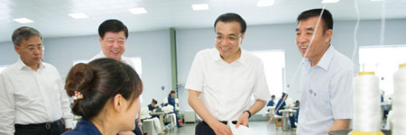 李克强赞环保企业理念：“化污泥为资源”